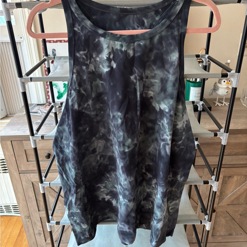 Lululemon Athletica Black and Gray Sleeveless Tank Top